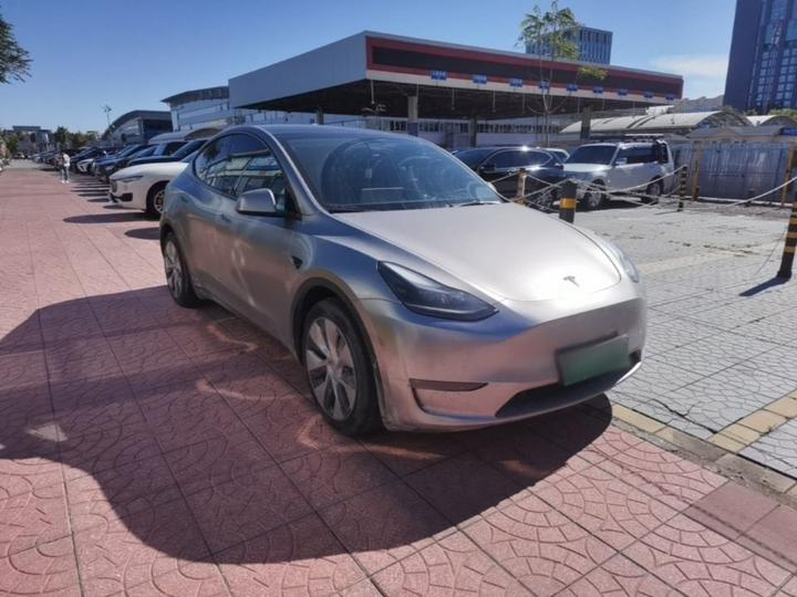 Model Y 2021 Standard Range RWD photo 3