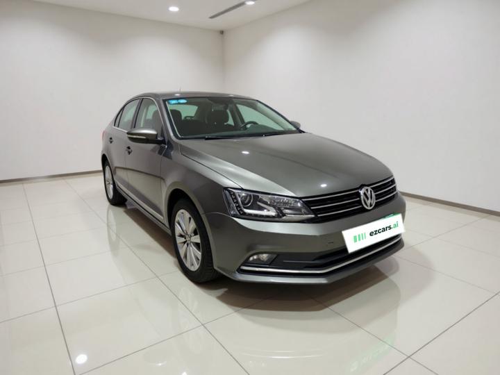 Sagitar 2015 230TSI AT Comfort photo 3