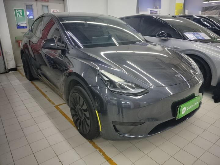 Model Y 2024 RWD photo 3