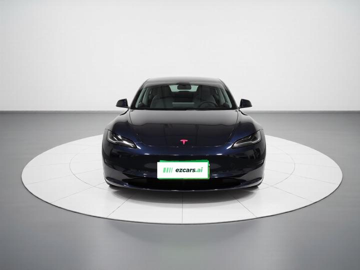 Model 3 2023 RWD photo 2