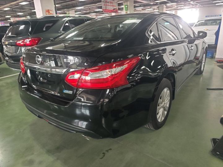 Teana 2016 Facelift 2.0L XL Comfort photo 4