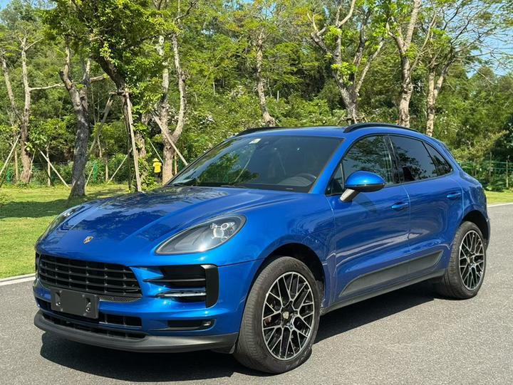 2018 Macan 2.0T