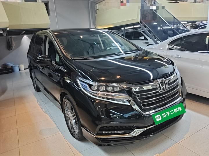 Elysion 2019 2.0L Hybrid Luxury photo 3