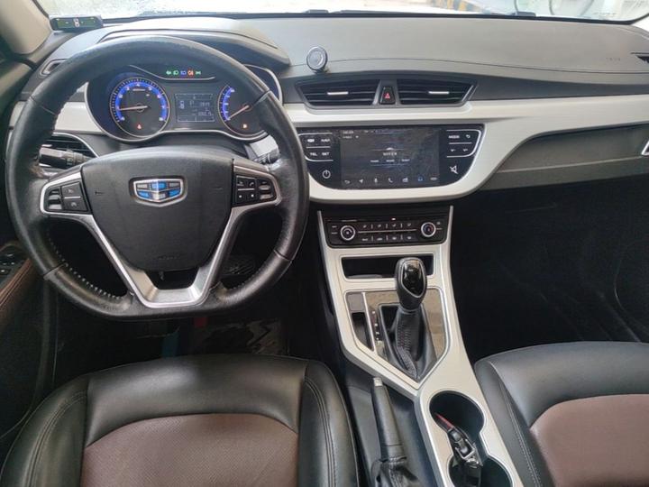 Vision 2018 1.5L AT photo 5
