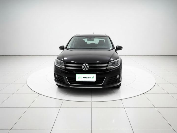 Tiguan 2015 1.8TSI AT RWD Luxury photo 2