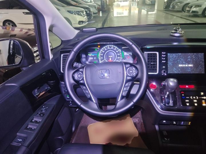 Elysion 2019 2.0L Hybrid Luxury photo 2