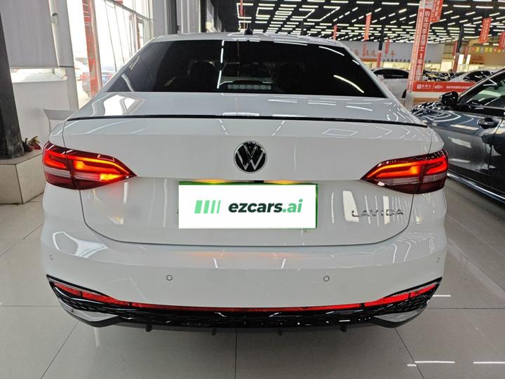 Lavida 2024 300TSI DSG Leading photo 3
