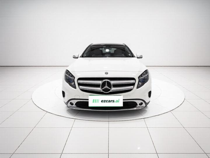 GLA 2016 GLA 200 Dynamic photo 2