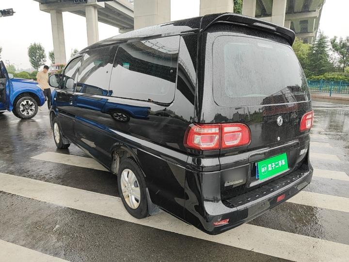 Lingzhi 2018 M5L 1.6L 7-Seater Comfort photo 4