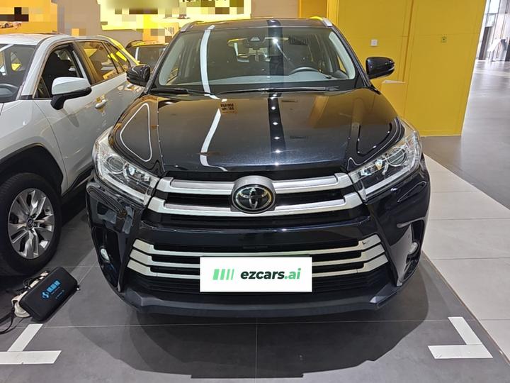 Highlander 2021 2.0T AWD Luxury 7-Seater photo 2