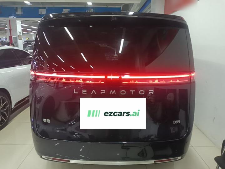 Leapmotor D99 2026 EREV 480 Flagship photo 3
