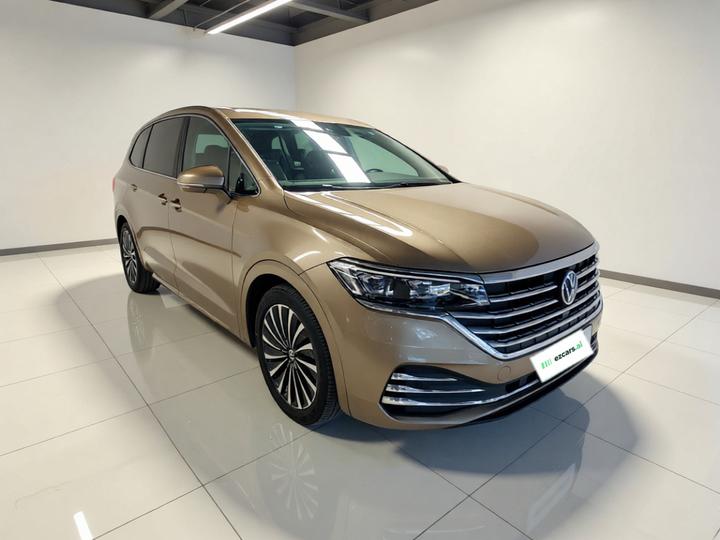 Viloran 2020 380TSI Premium photo 3