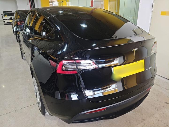 Model Y 2022 RWD photo 4