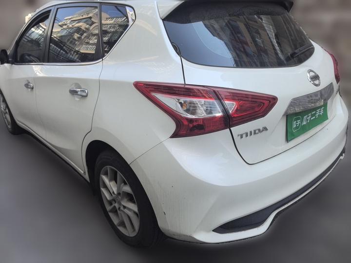 Tiida 2023 1.6L CVT photo 4