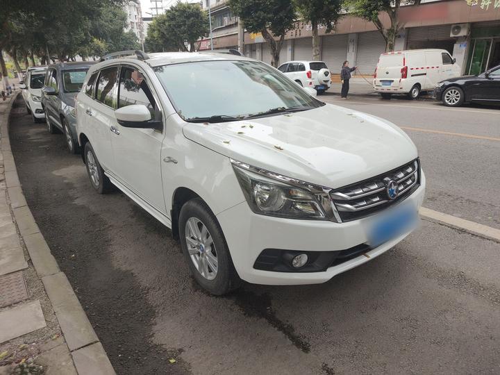 T70 2016 1.6L MT photo 3
