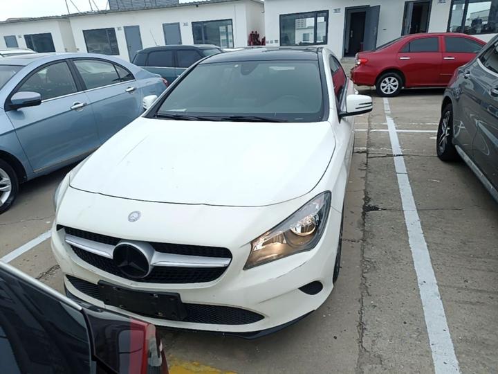 CLA 2017 CLA 180 photo 2