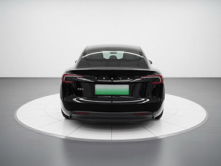 Model 3 2023 RWD photo 5