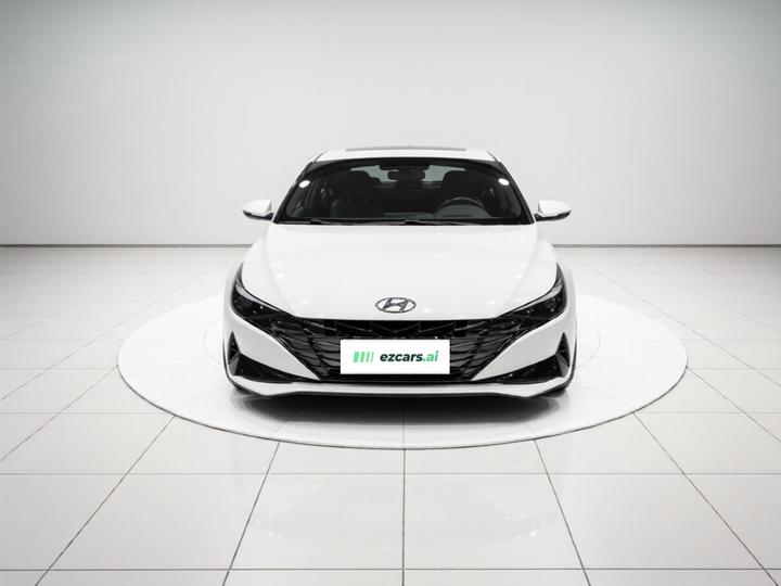 Elantra 2021 240TGDi DCT LUX Premium photo 2