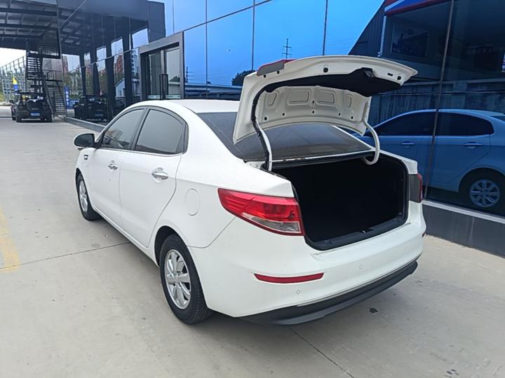 K2 2015 Sedan 1.4L MT GLS photo 4