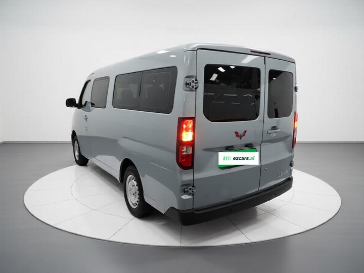 Wuling 2024 300km Comfort Bus 75kW photo 4