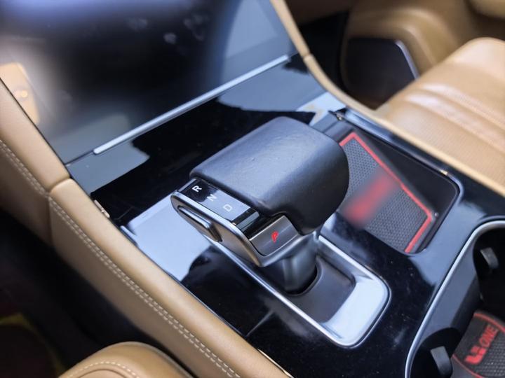 Li Auto ONE 2020 EREV 6-Seater photo 5