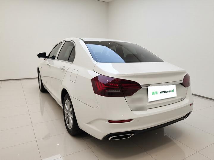 Emgrand 2021 UP 1.5L CVT Comfort photo 4