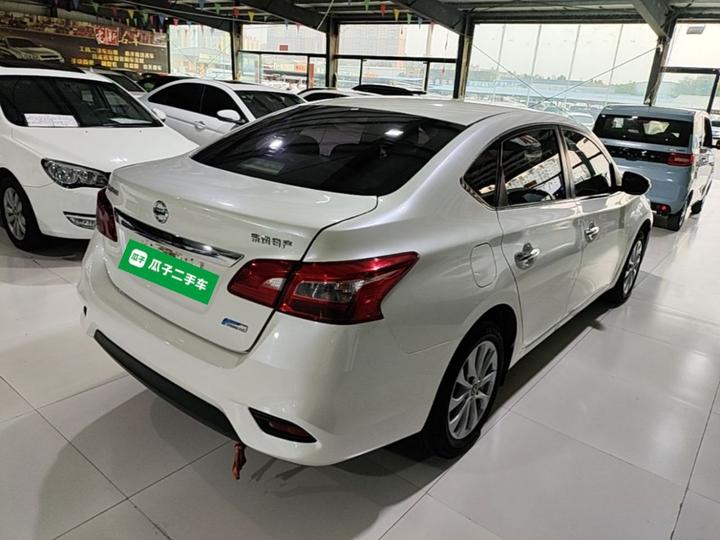 Sylphy 2016 1.6XL CVT Exclusive photo 6