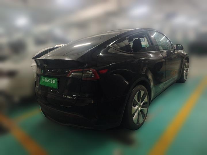 Model Y 2022 Facelift RWD photo 6