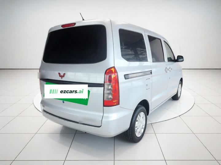 Wuling Hongguang V 2022 1.5L LAR photo 6