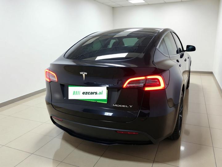 Model Y 2022 Facelift RWD photo 5