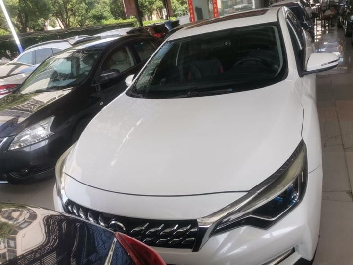 D60 2018 1.6L CVT Connected Elite photo 2