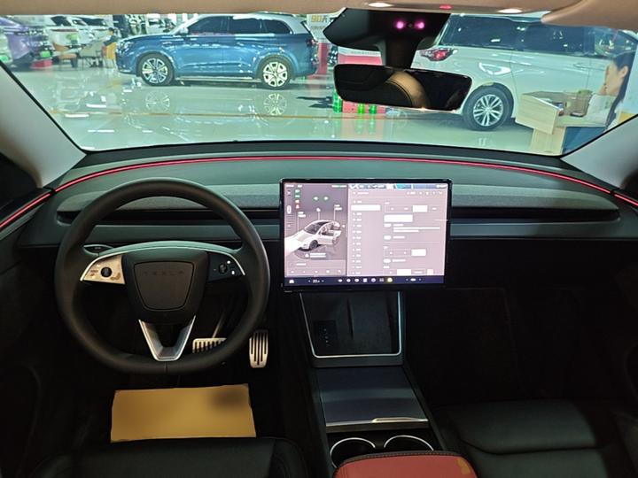 Model Y 2025 Long Range AWD photo 5
