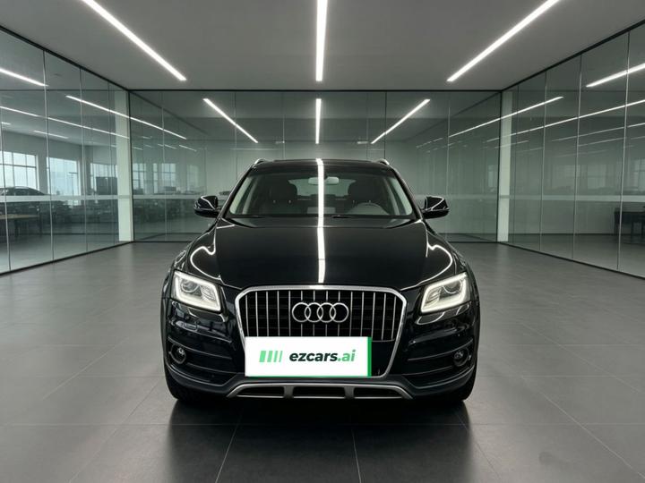 Q5 2017 Plus 40 TFSI Tech photo 2