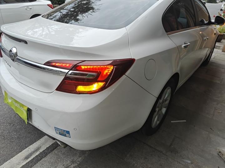 Regal 2015 1.6T Elite Tech photo 7