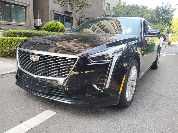 CT6 2022 28T Luxury