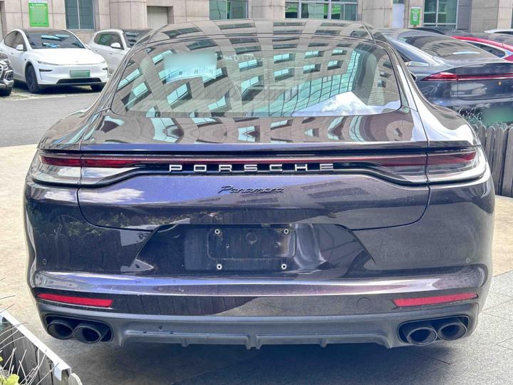 2023 Panamera Executive Extended 2.9T photo 3