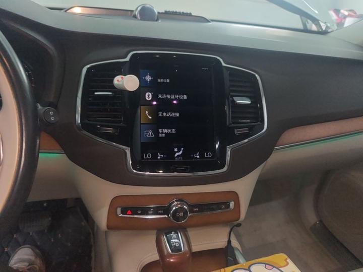 XC90 2015 T6 7-Seater photo 8