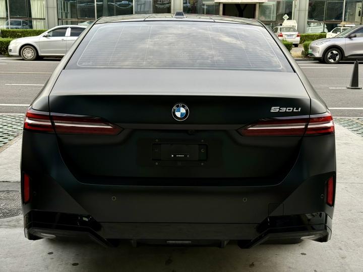 5 Series 2026 530Li photo 6