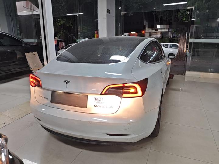 Model 3 2020 Standard Range RWD Upgraded photo 3