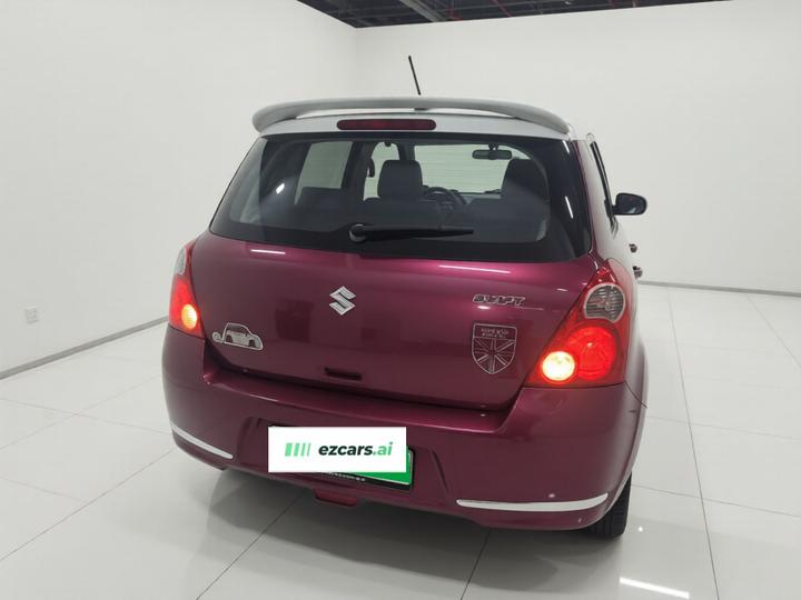 Swift 2016 1.5L AT Fashion photo 3