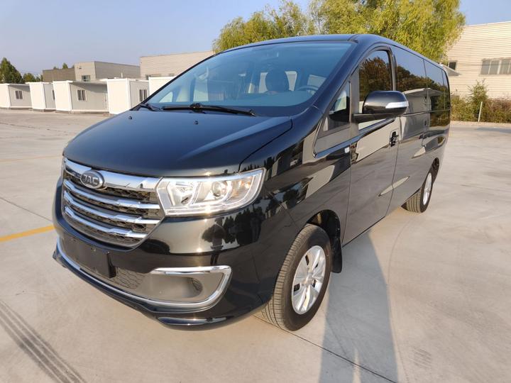Refine M3 2023 PLUS 1.5T 9-Seater Connected