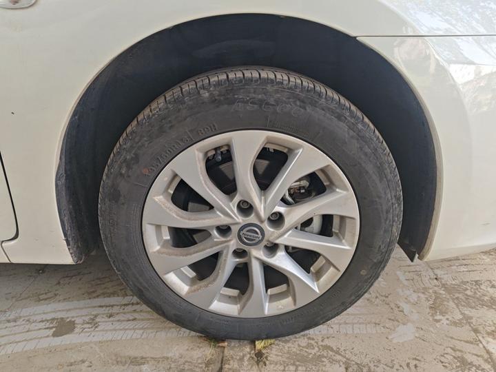 Sylphy 2024 Classic 1.6XE CVT Comfort photo 8