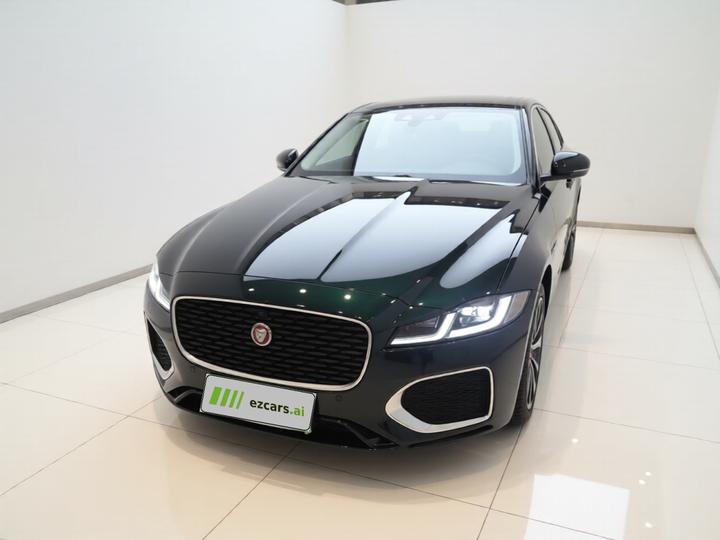 XFL 2024 2.0T P250 RWD Exclusive Luxury