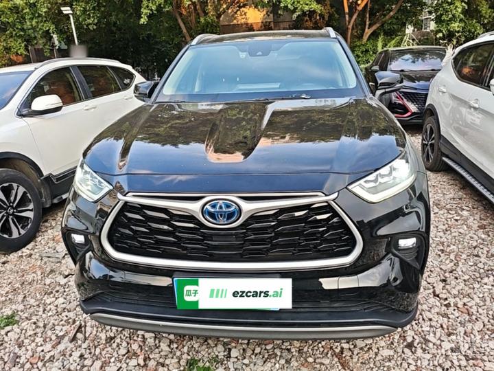 Highlander 2022 Hybrid 2.5L AWD Premium 7-Seater photo 2
