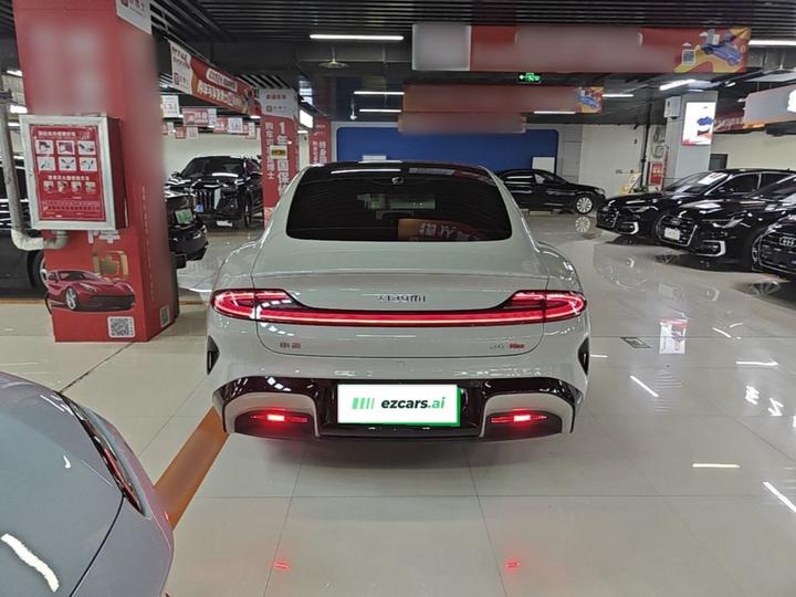 Xiaomi SU7 2024 AWD Extended Range High-end ADAS Max photo 5