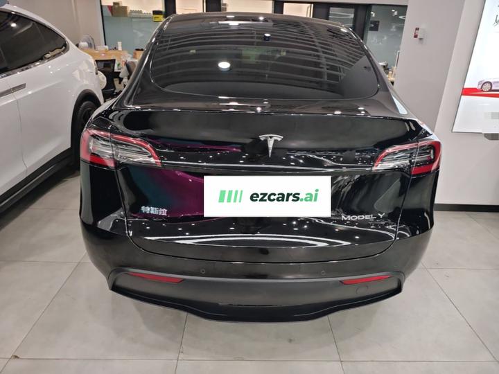 Model Y 2022 Facelift RWD photo 5