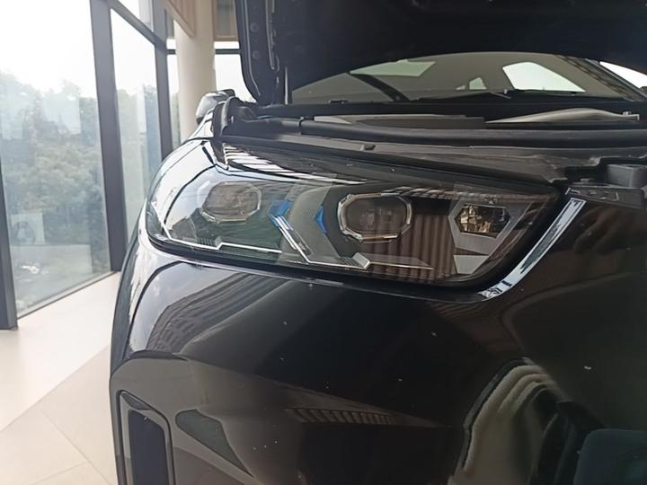 X5 2023 xDrive 40Li M M Sport Night Package photo 7