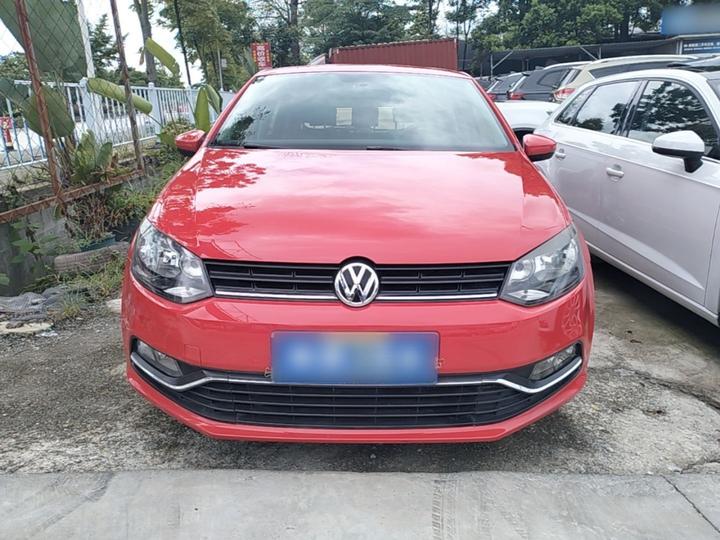 Polo 2016 1.6L AT Comfort photo 2