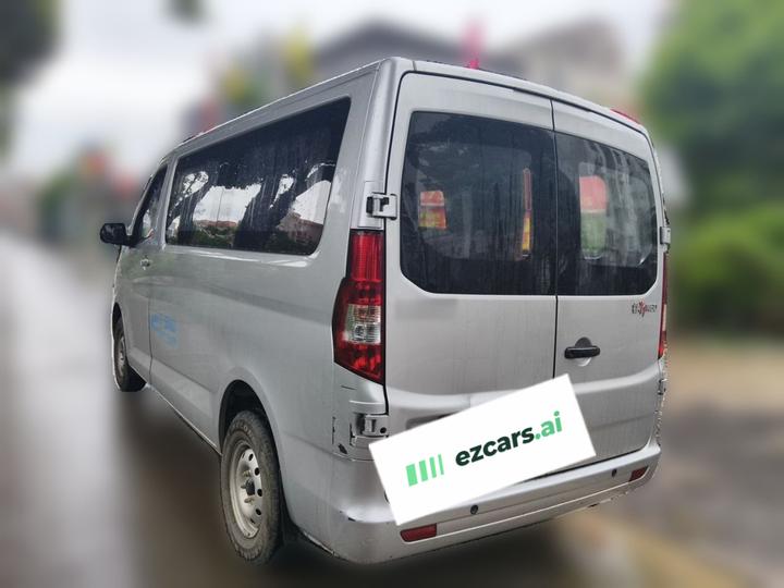 Changan M60 2023 1.5L GDI Comfort Bus 6/7-Seater photo 4