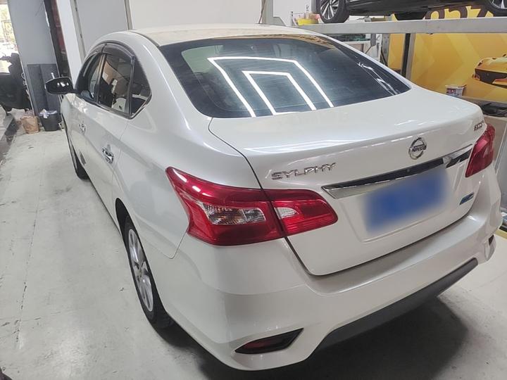 Sylphy 2018 1.6XV CVT Exclusive photo 4